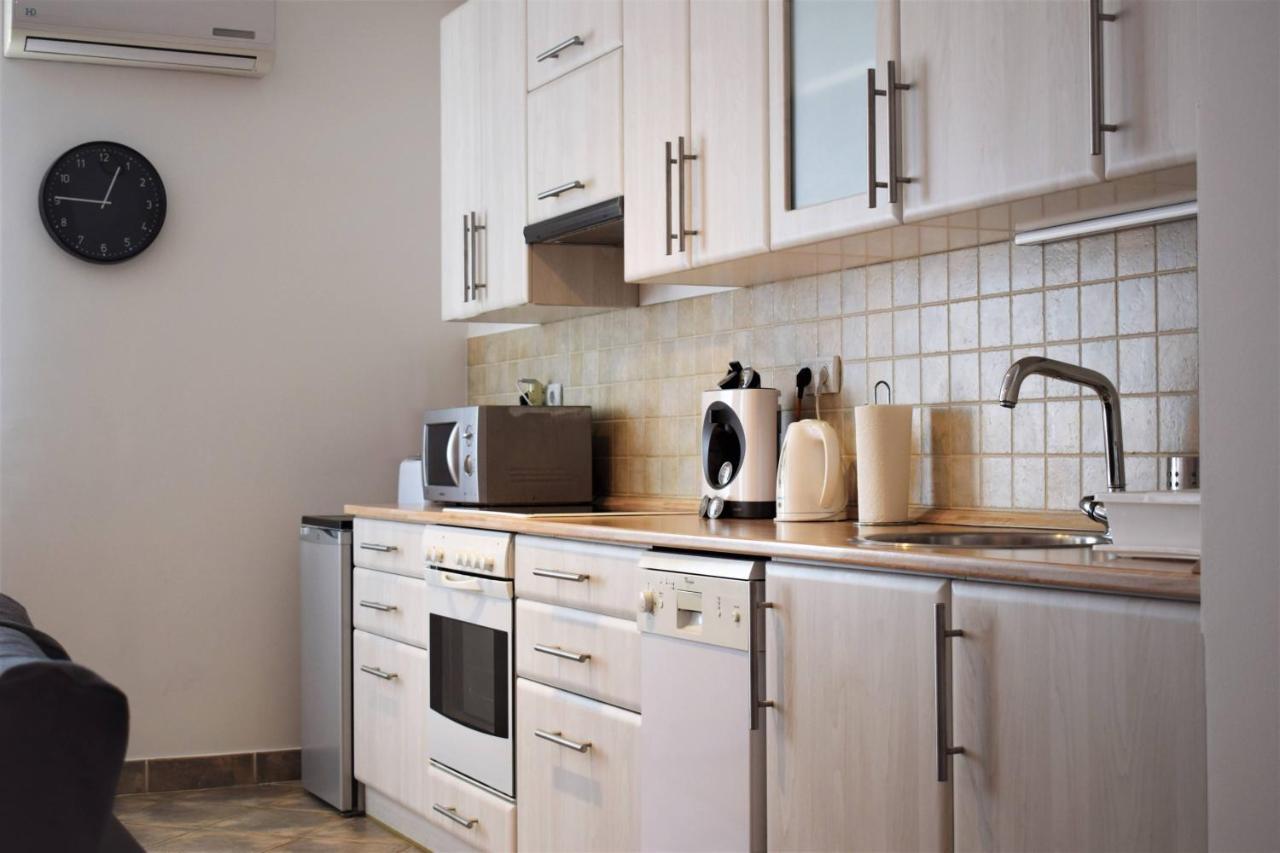 Cosy Apartment In Budapest Downtown With Free Garage Parking Buitenkant foto