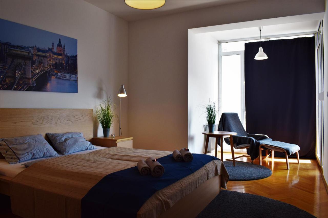 Cosy Apartment In Budapest Downtown With Free Garage Parking Buitenkant foto