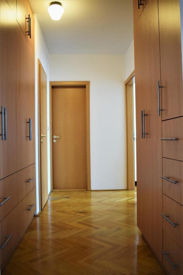 Cosy Apartment In Budapest Downtown With Free Garage Parking Buitenkant foto