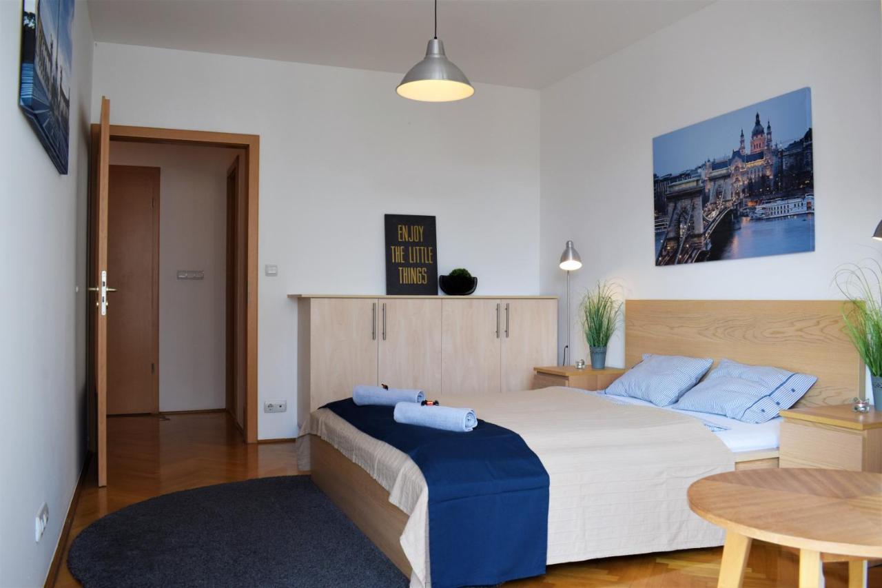 Cosy Apartment In Budapest Downtown With Free Garage Parking Buitenkant foto